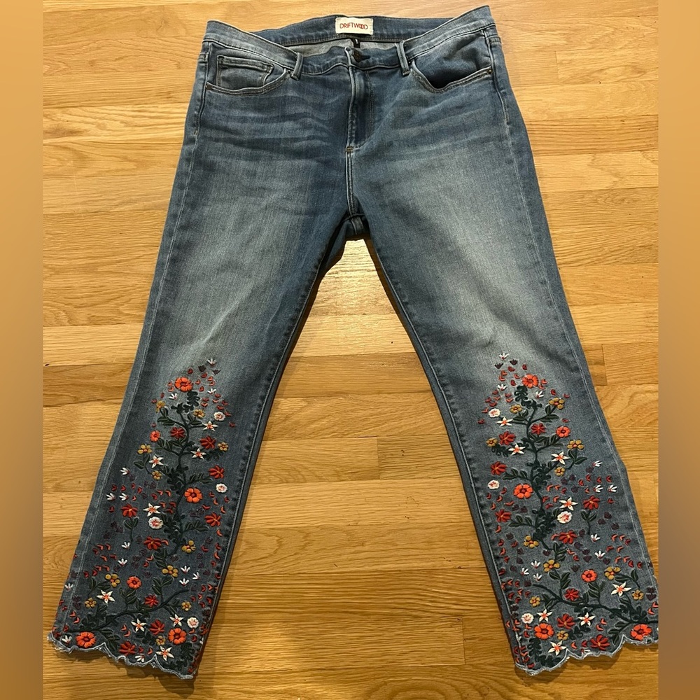 Driftwood Candace Capris Size 33 Length 26